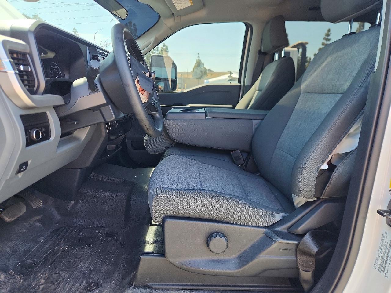 2024 Ford F250 Super Duty - Фото 7
