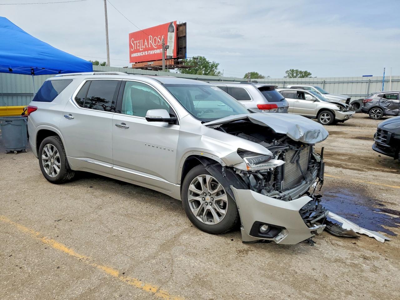2018 Chevrolet Traverse Premier - Image 4