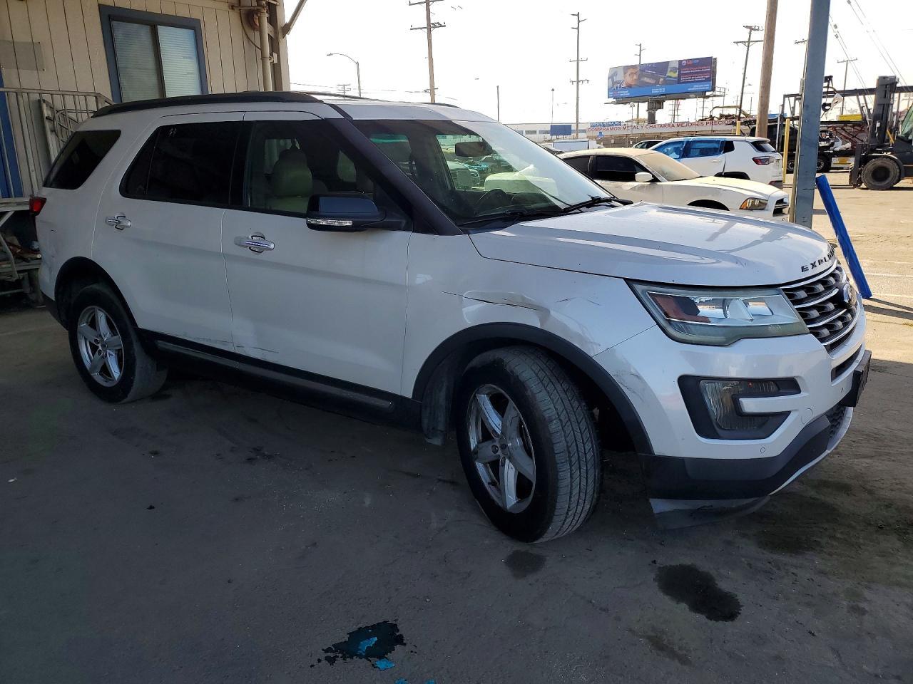 2016 Ford Explorer Xlt - Фото 4