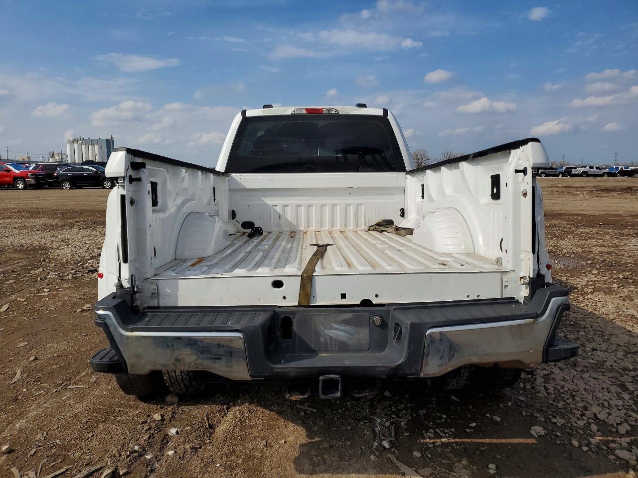2024 Ford F350 Xl Drw 4Wd 6.7L V8 Tdsl Crew Cab - Фото 6