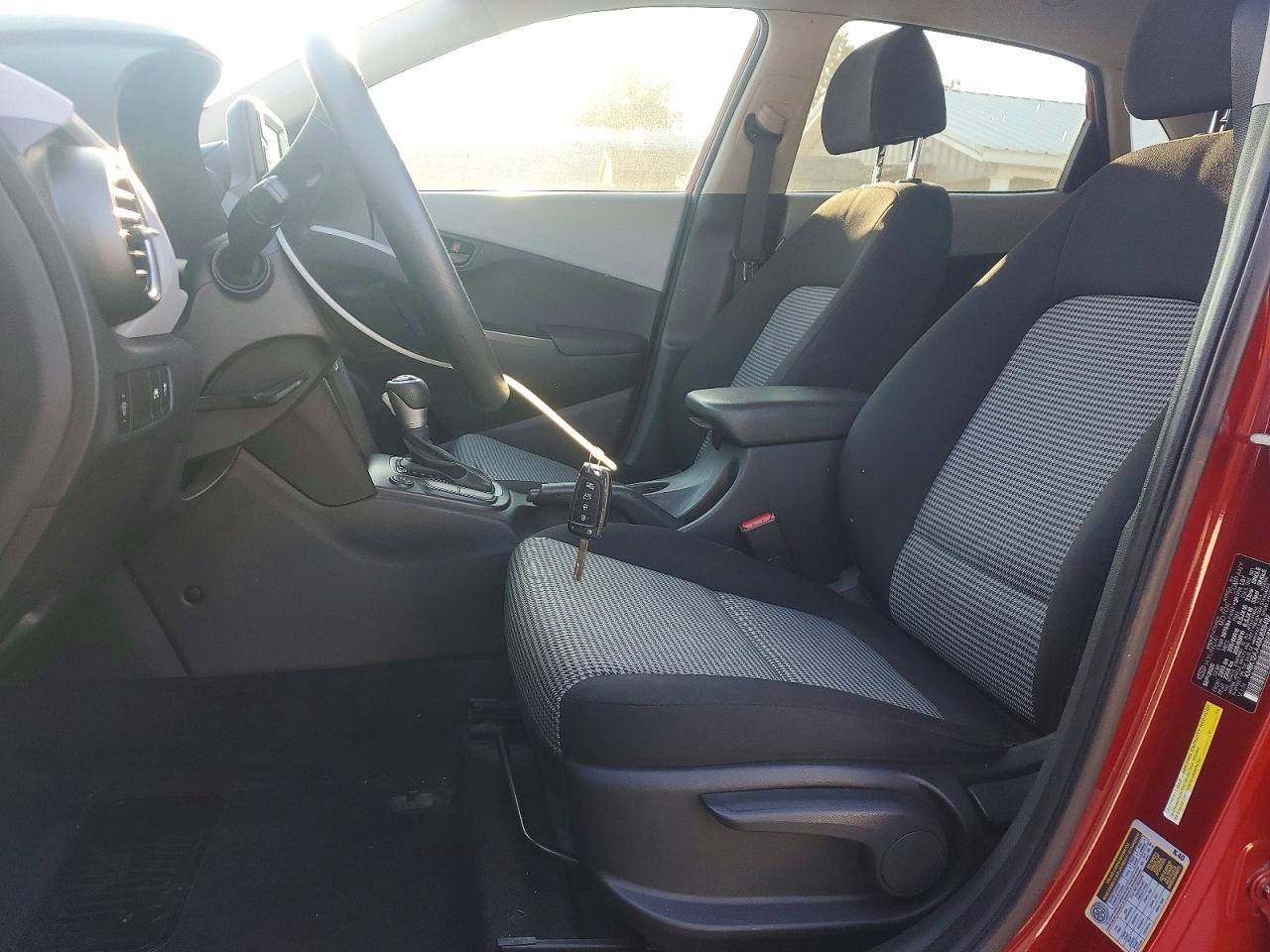 2021 Hyundai Kona Se - Фото 7