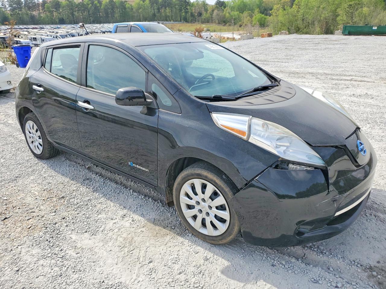 2015 Nissan Leaf S - Фото 4