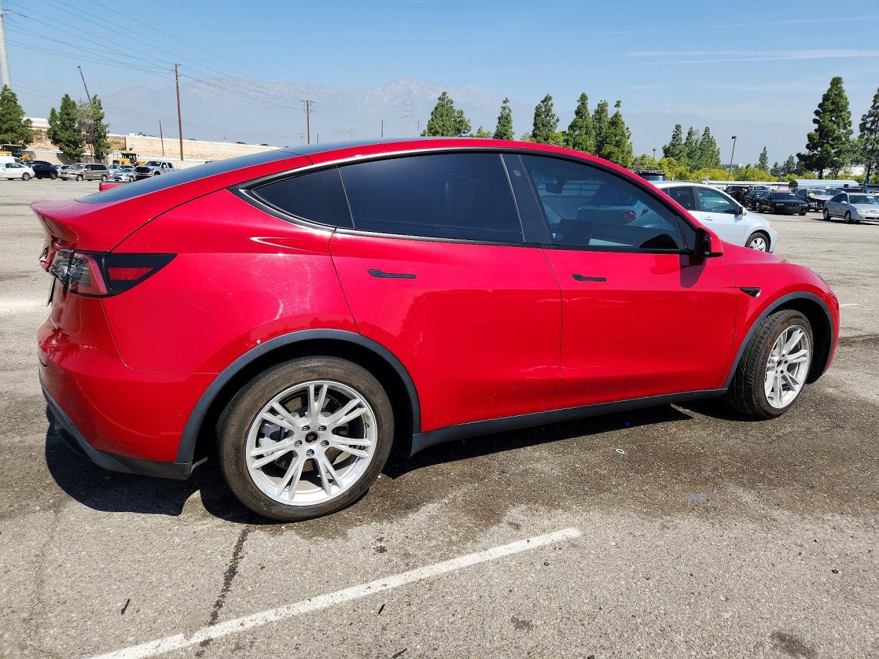 2022 Tesla Model Y - Фото 3
