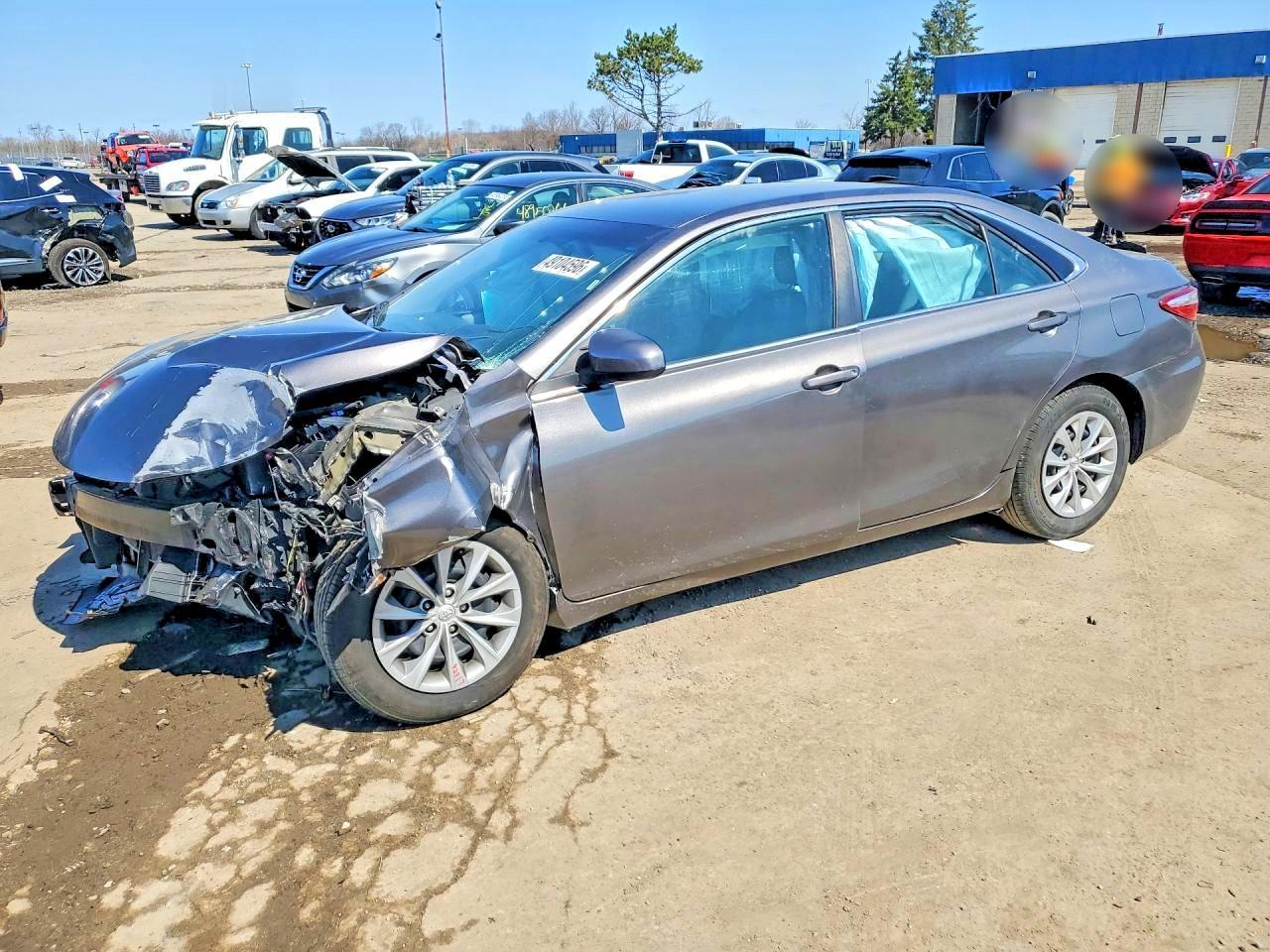 2016 Toyota Camry Le