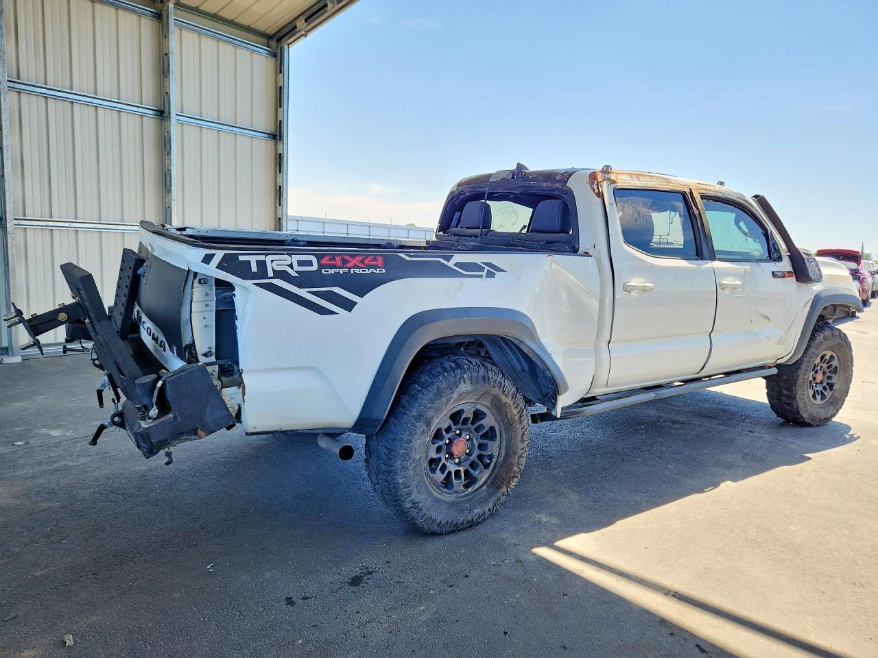 2019 Toyota Tacoma Trd Off-Road - Image 3