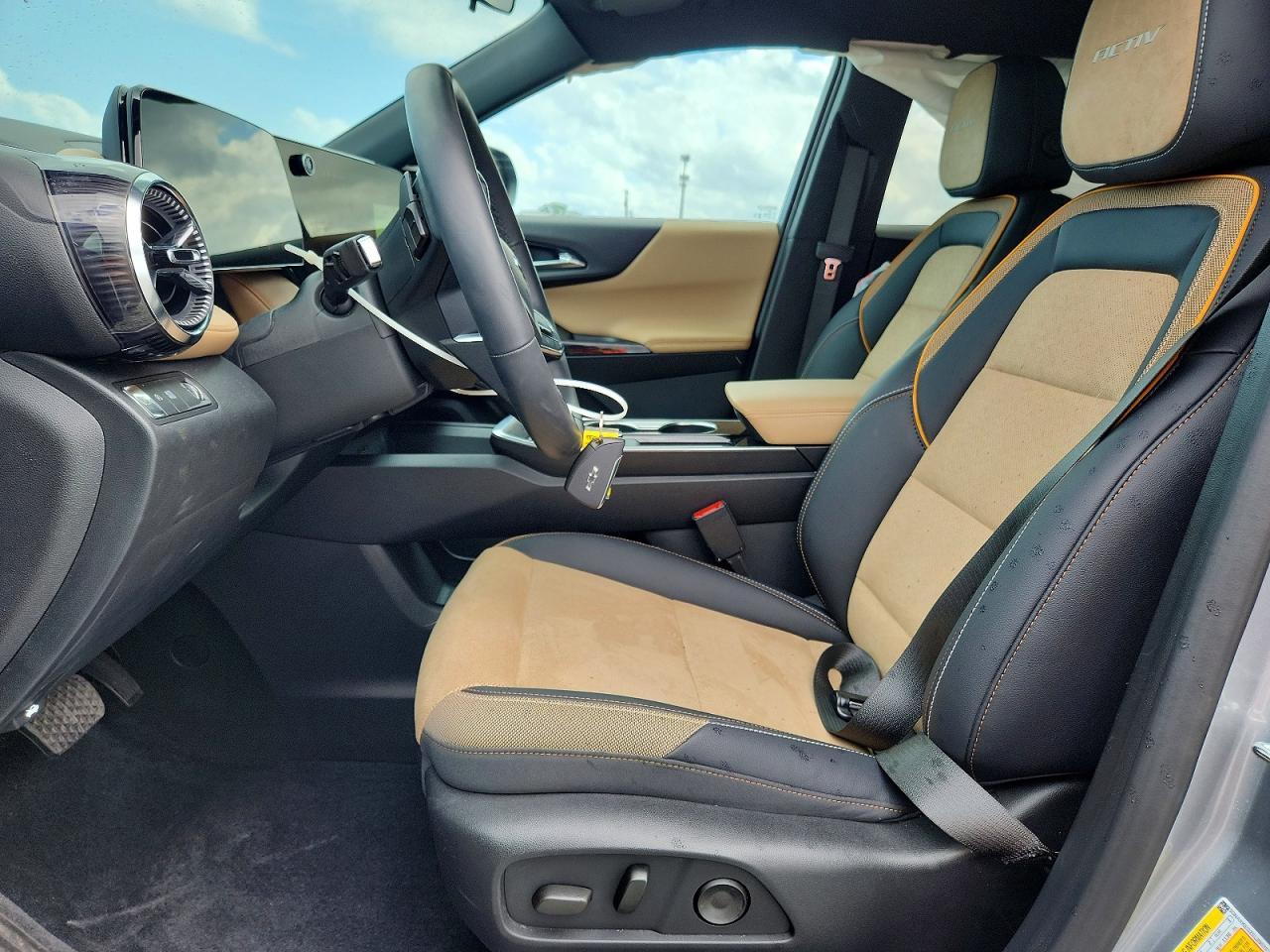 2025 Chevrolet Equinox Activ - Image 7
