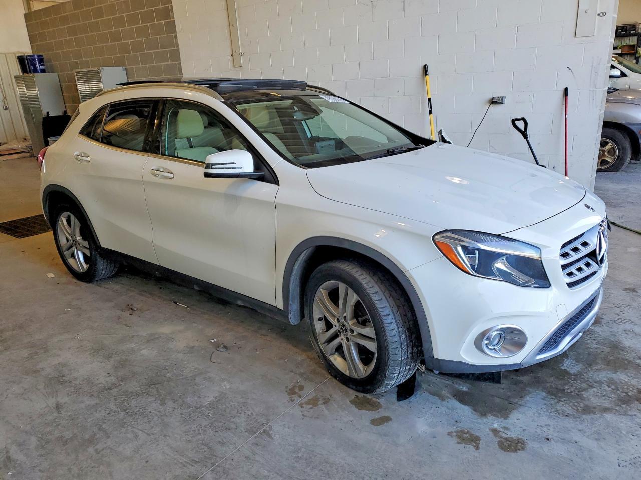 2019 Mercedes-Benz Gla 250 4Matic - Image 4
