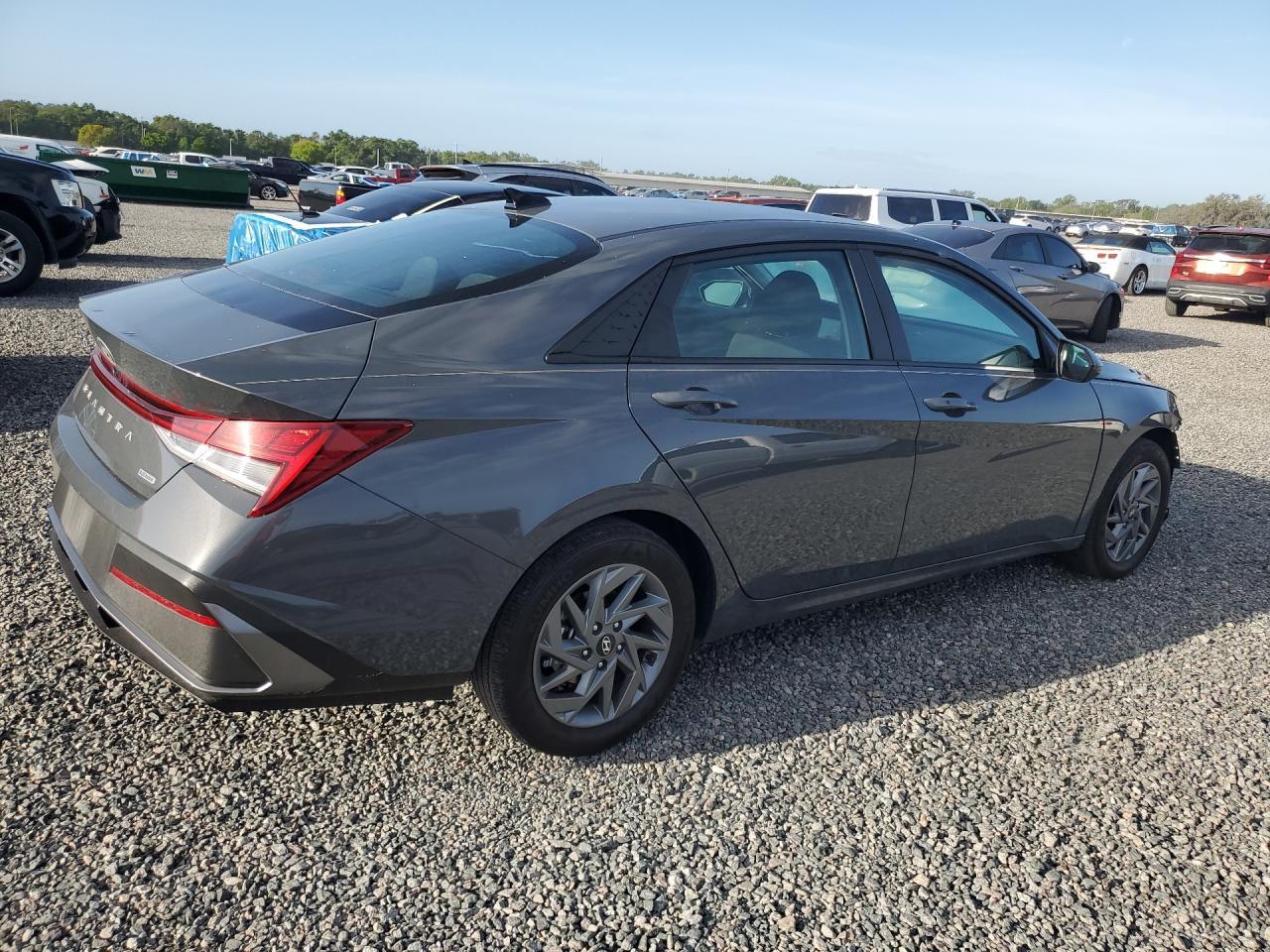 2025 Hyundai Elantra Hybrid Blue - Фото 3