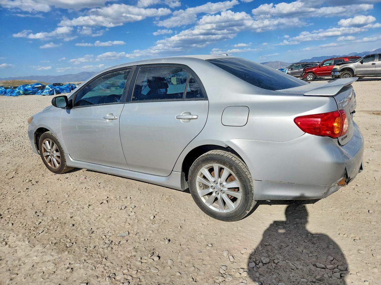 2009 Toyota Corolla S - Image 2