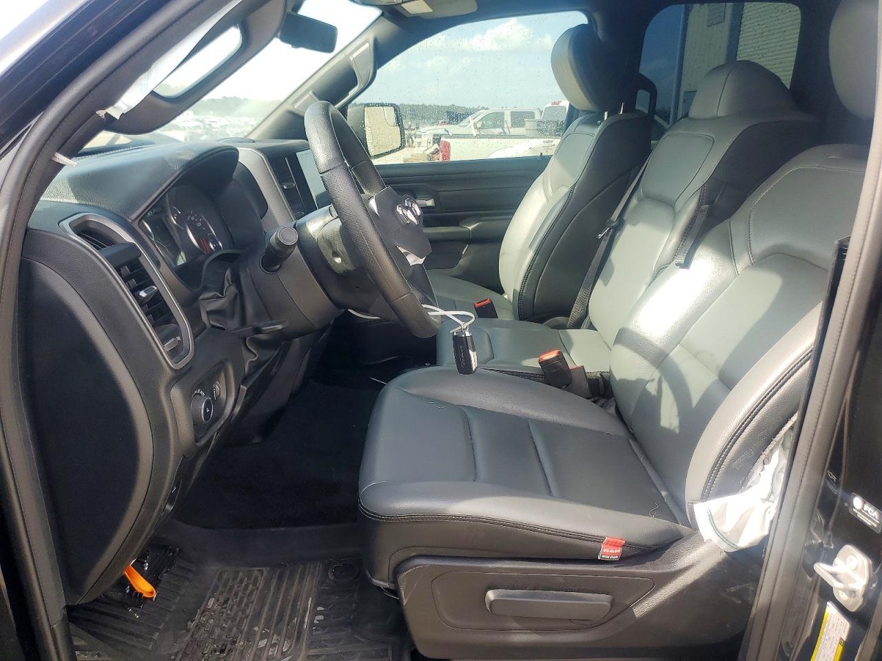 2025 Ram 1500 Tradesman - Image 7