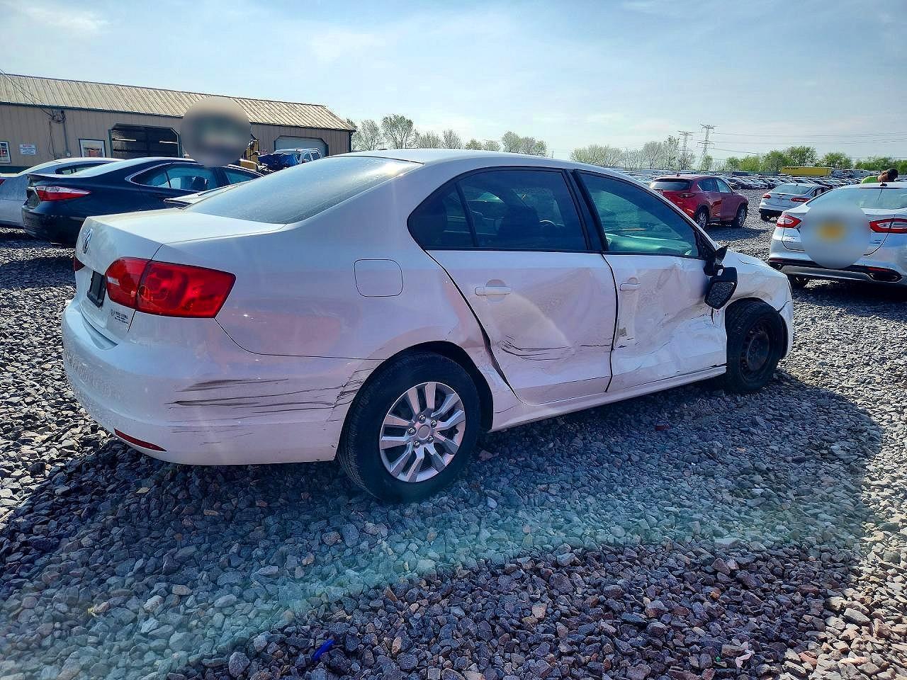 2013 Volkswagen Jetta Base - Фото 3