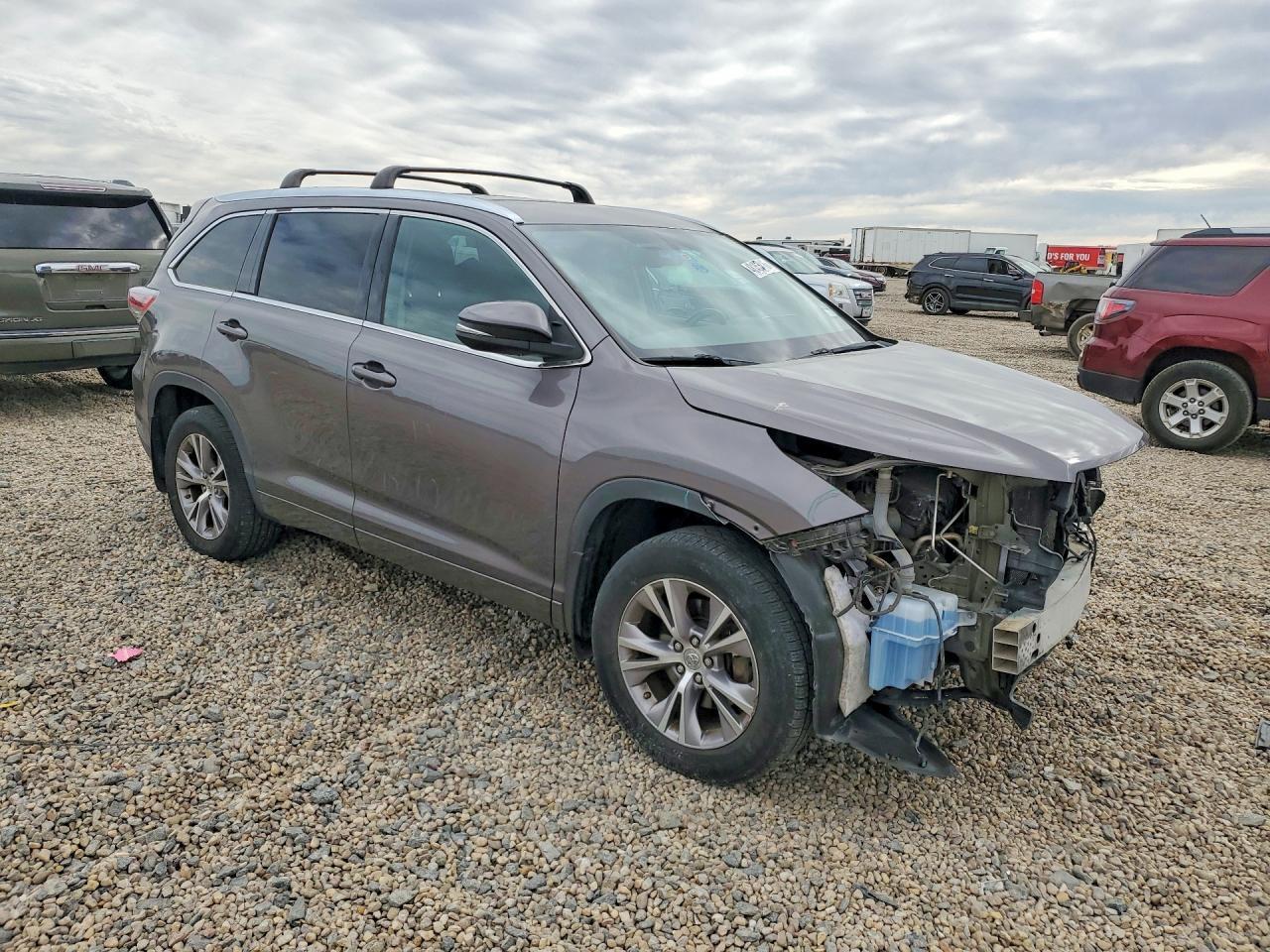 2015 Toyota Highlander Xle - Image 4
