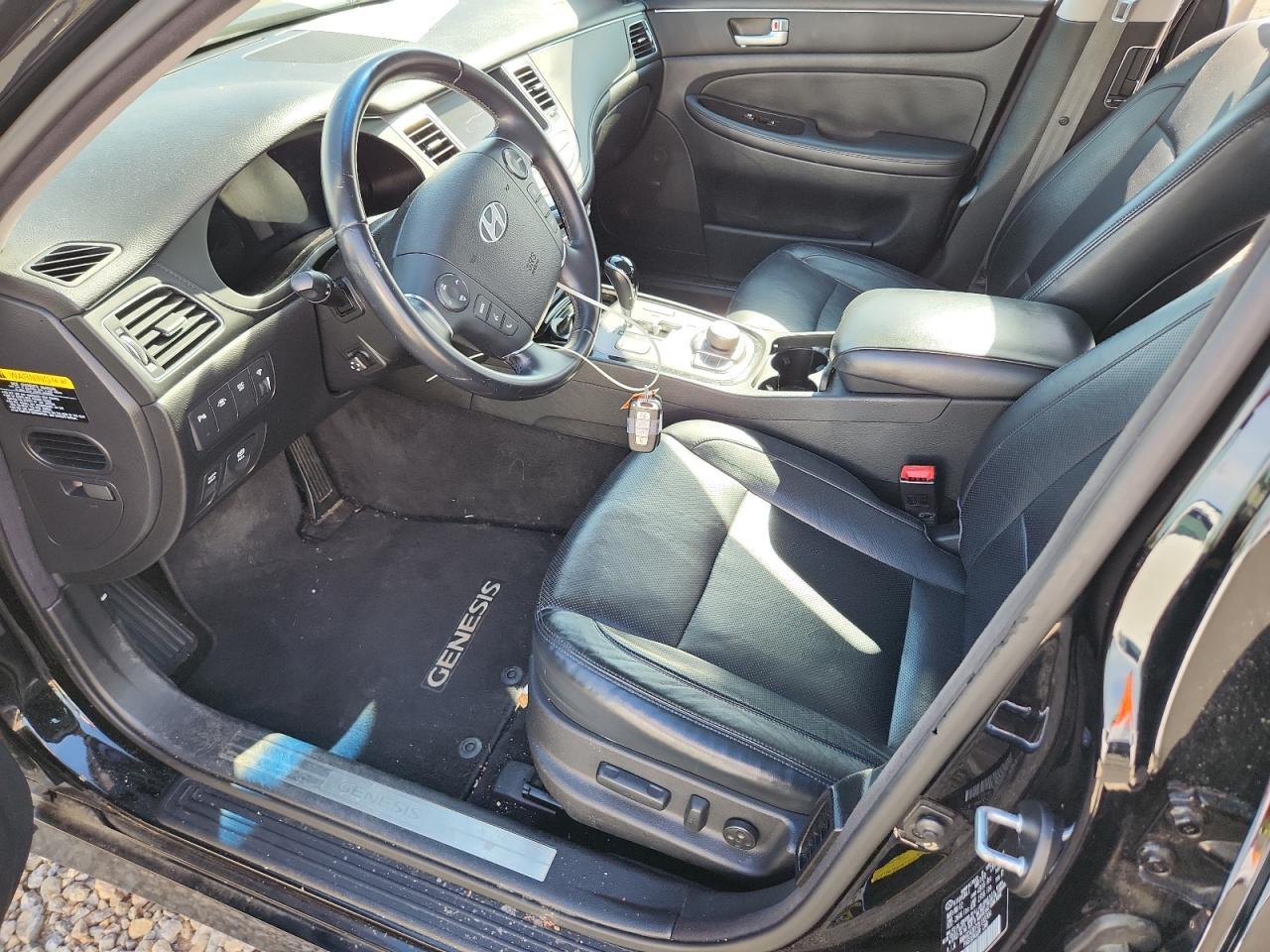 2012 Hyundai Genesis 3.8L - Image 7