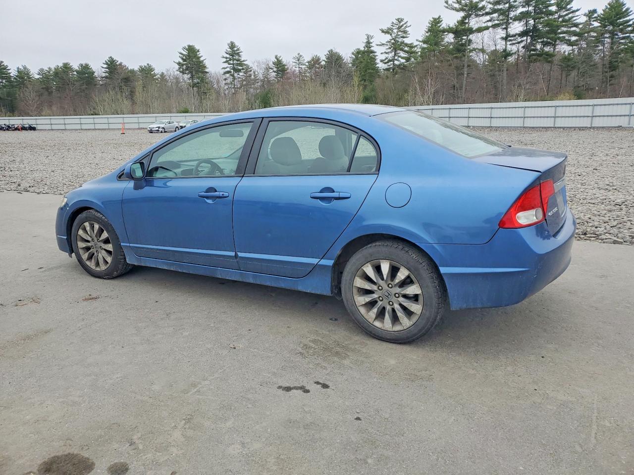 2011 Honda Civic - Image 2