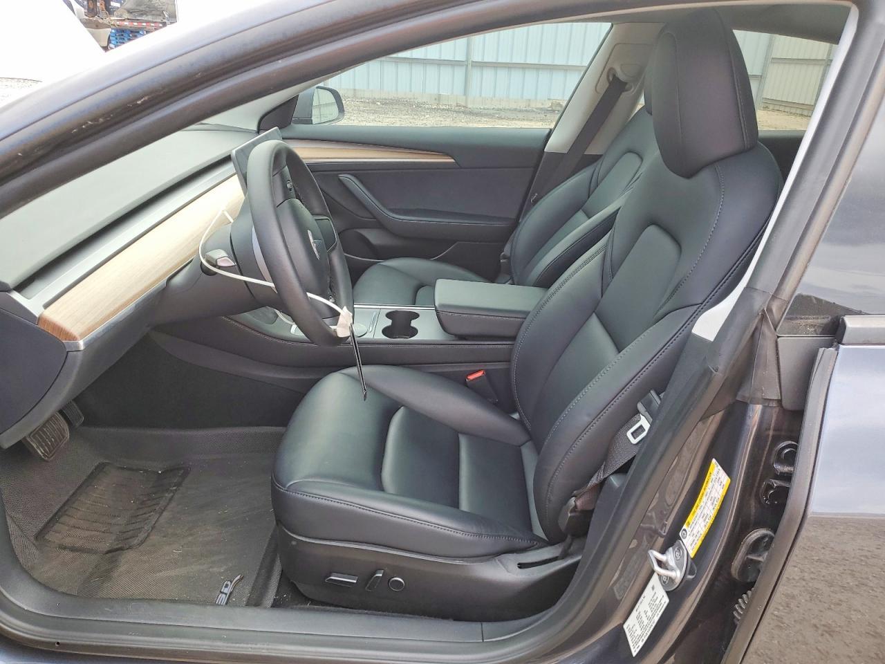 2023 Tesla Model 3 - Фото 7