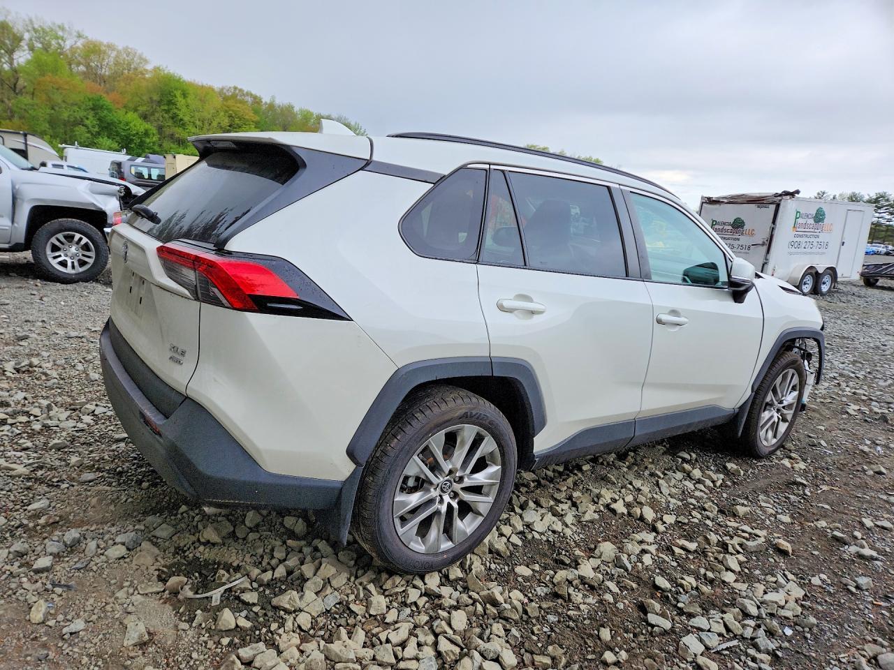 2021 Toyota Rav4 Xle Premium - Фото 3