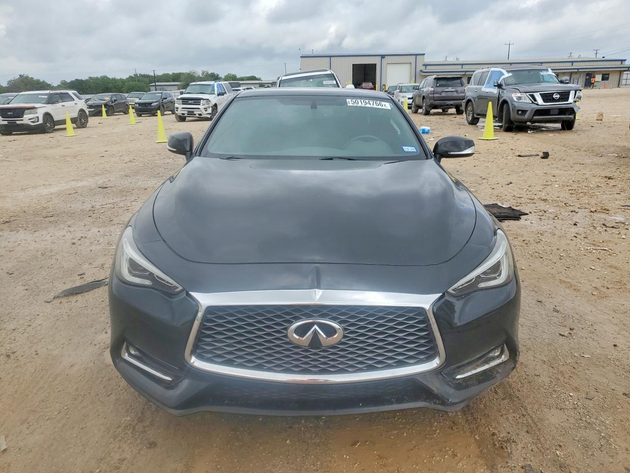 2018 Infiniti Q60 3.0T Luxe - Фото 5