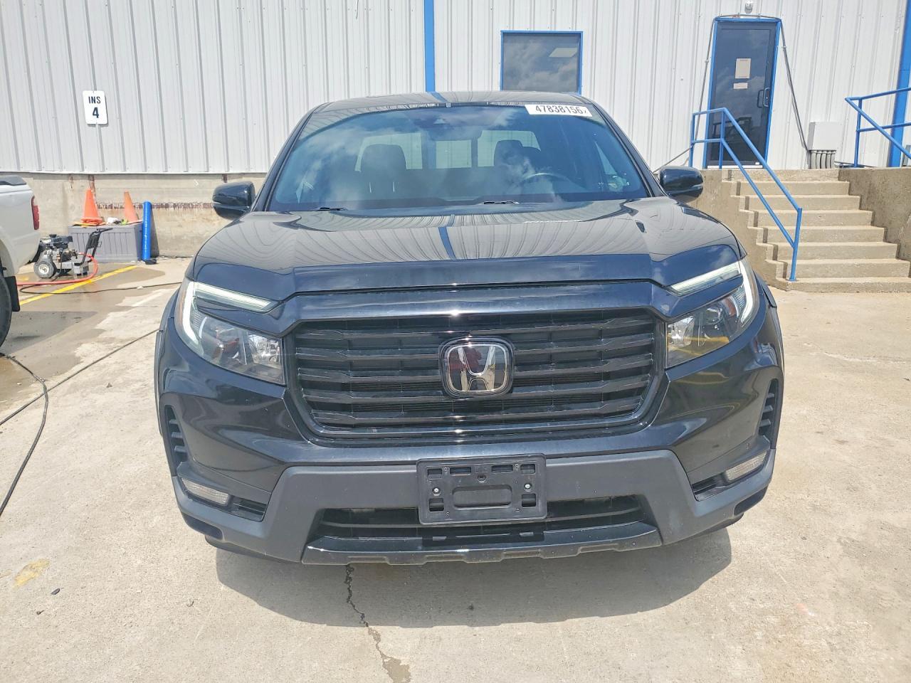2022 Honda Ridgeline Black Edition - Image 5