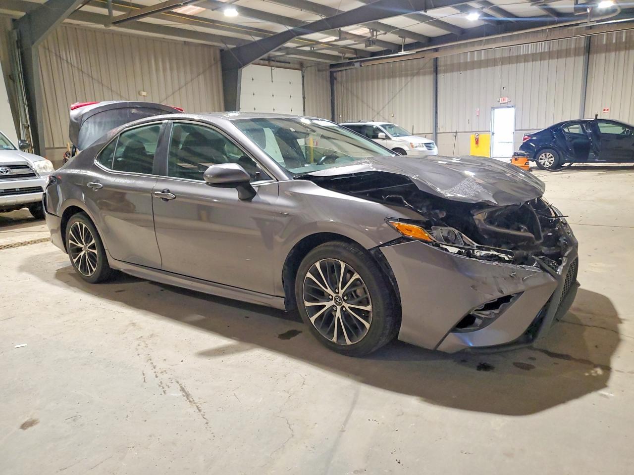 2019 Toyota Camry - Image 4