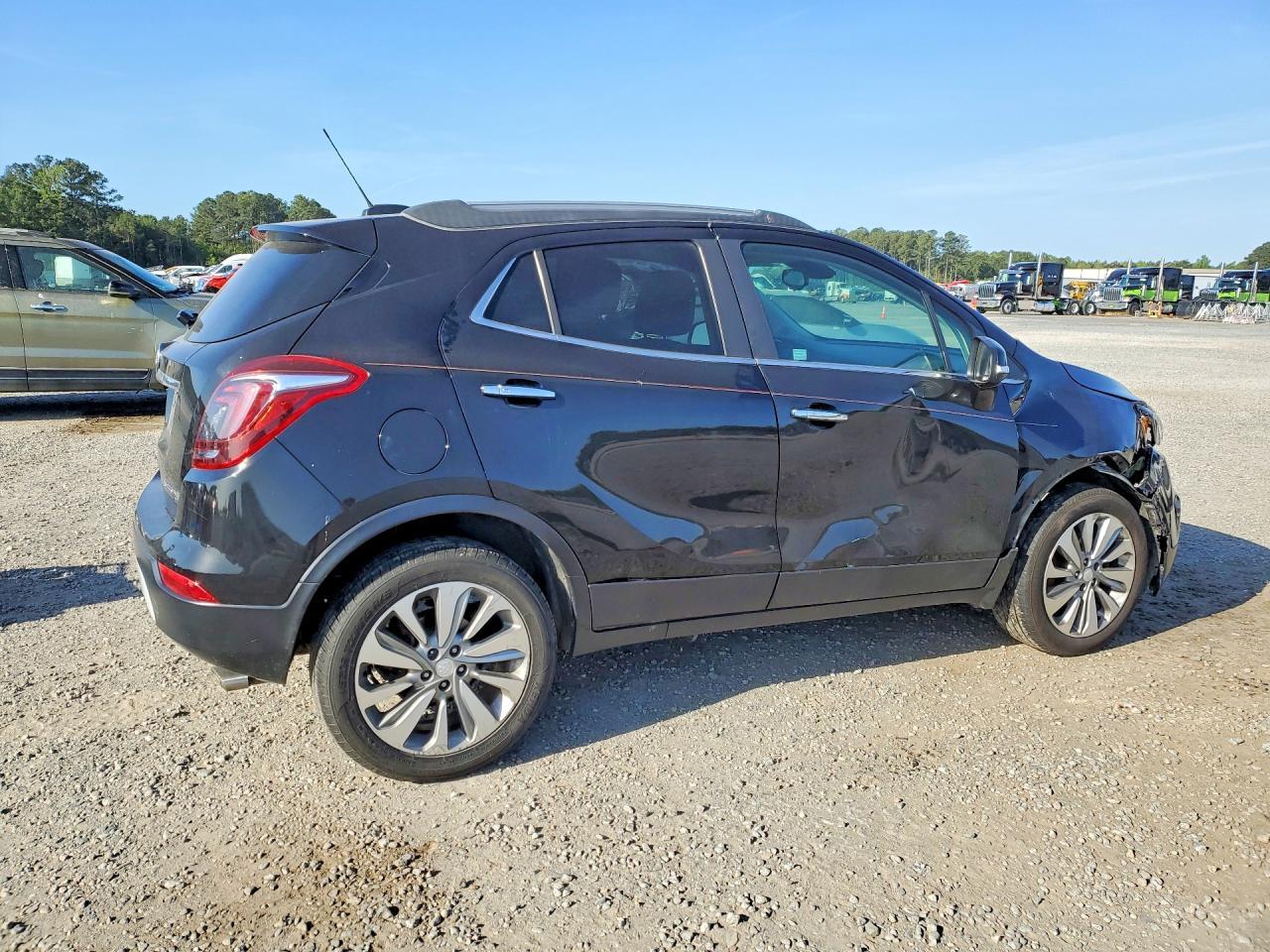 2017 Buick Encore Essence - Фото 3
