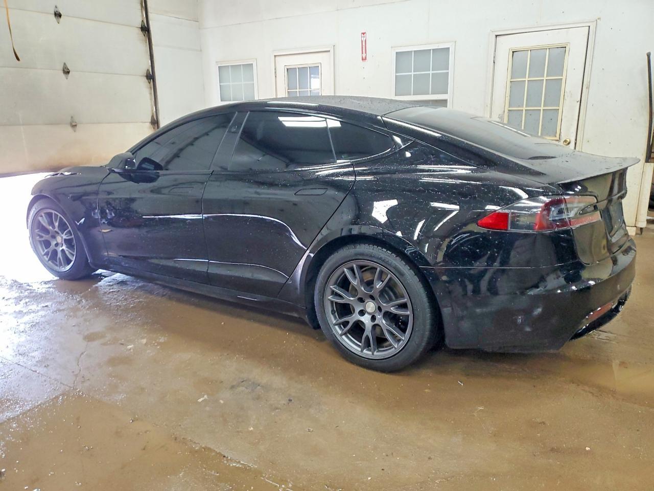 2021 Tesla Model S - Фото 2