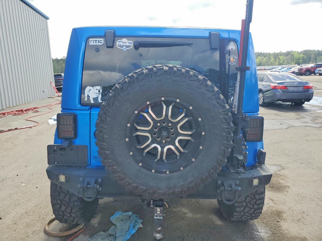 2014 Jeep Wrangler Sahara - Фото 6