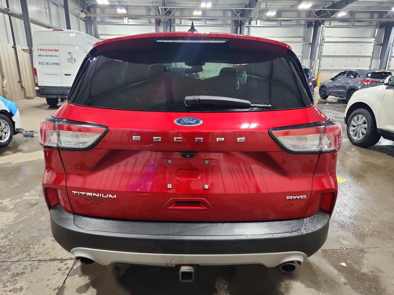 2020 Ford Escape Titanium - Фото 6