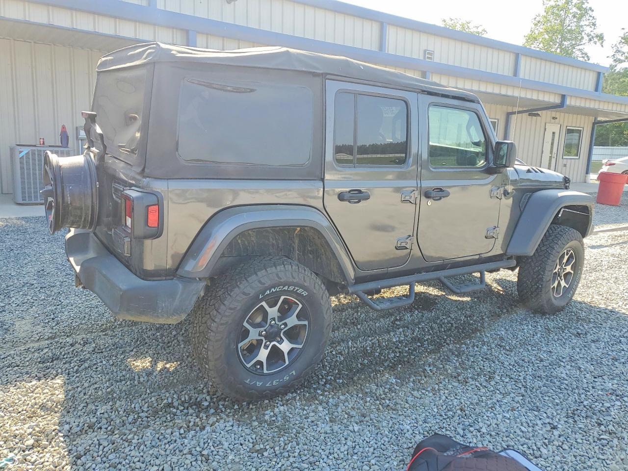 2020 Jeep Wrangler Unlimited Sport - Фото 3