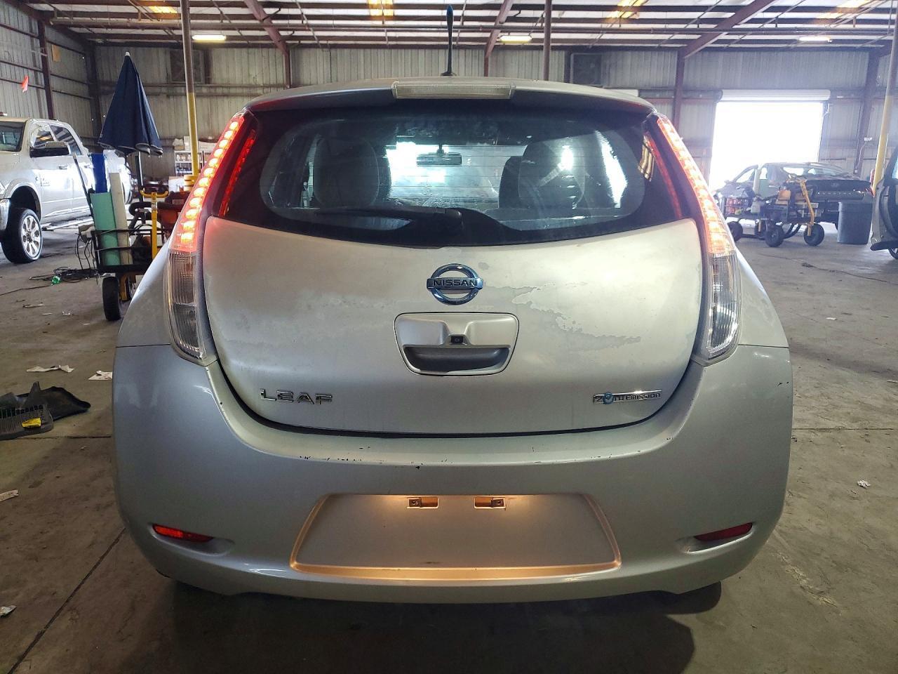 2012 Nissan Leaf Sv - Фото 6