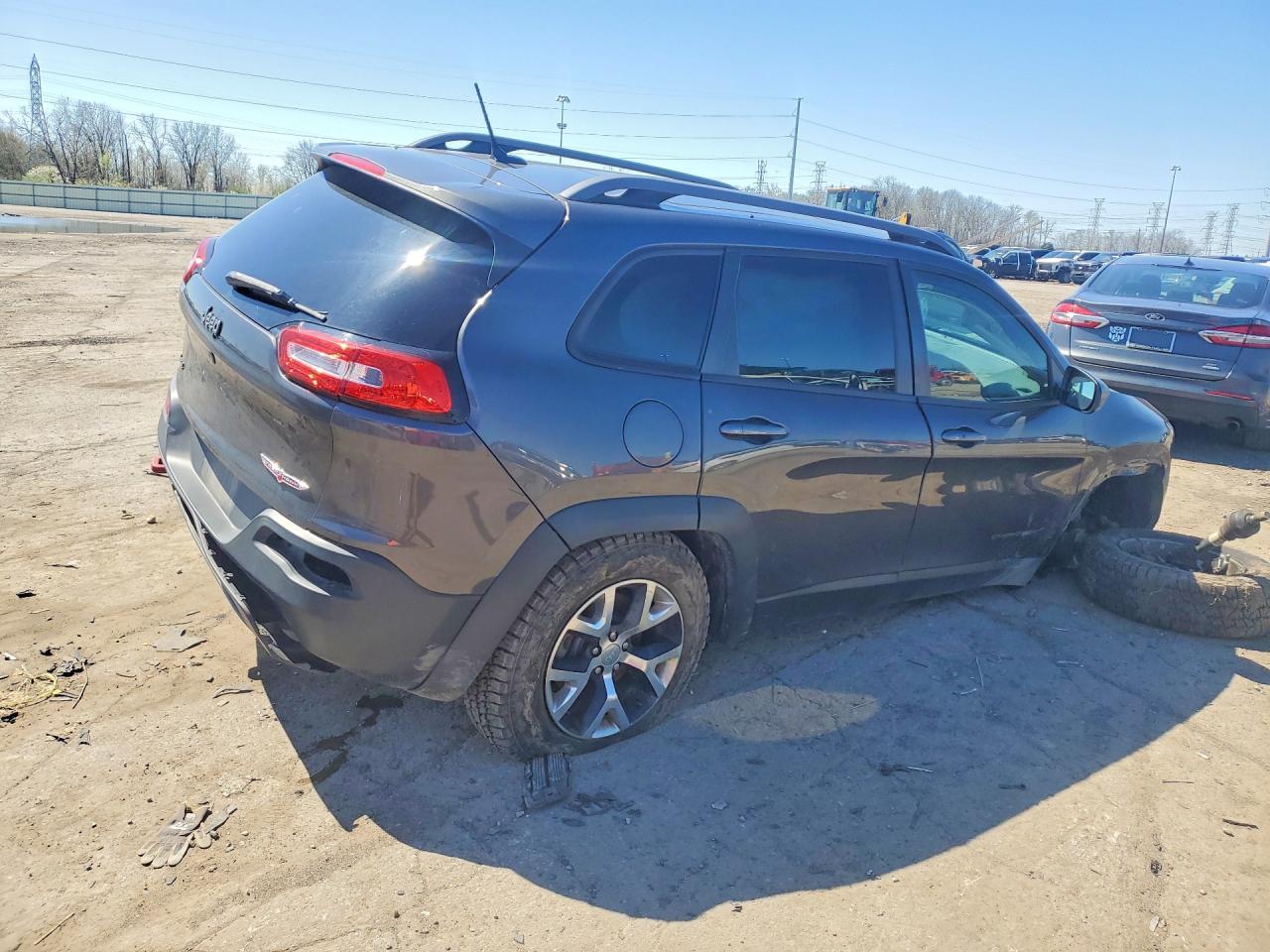 2014 Jeep Cherokee Trailhawk - Фото 3