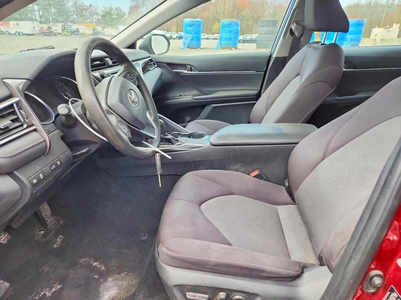 2018 Toyota Camry Le - Image 7