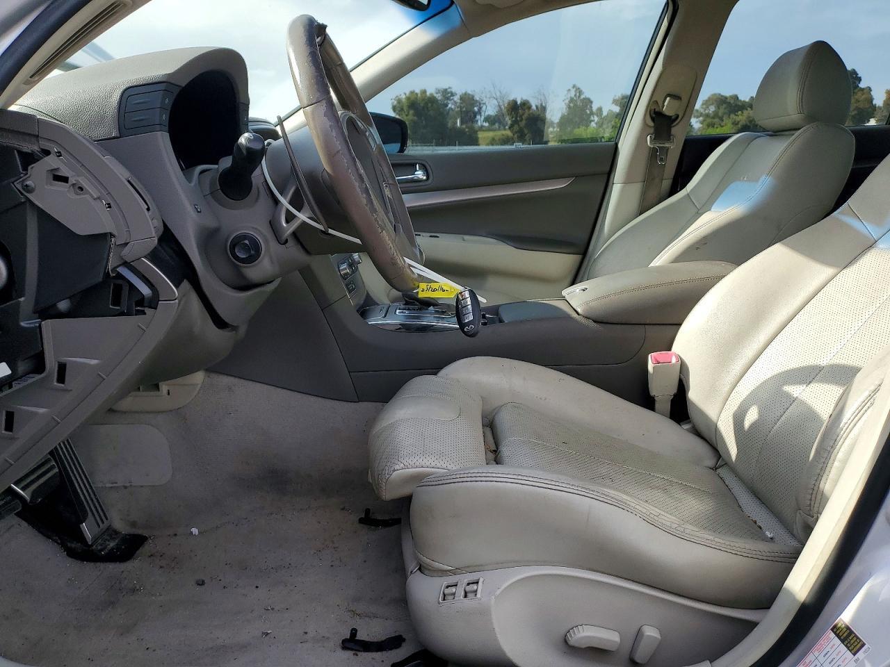 2010 Infiniti G37 - Фото 7