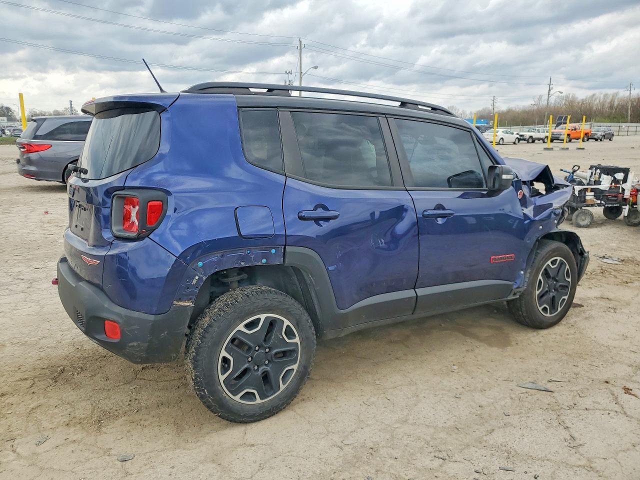 2017 Jeep Renegade Trailhawk - Фото 3