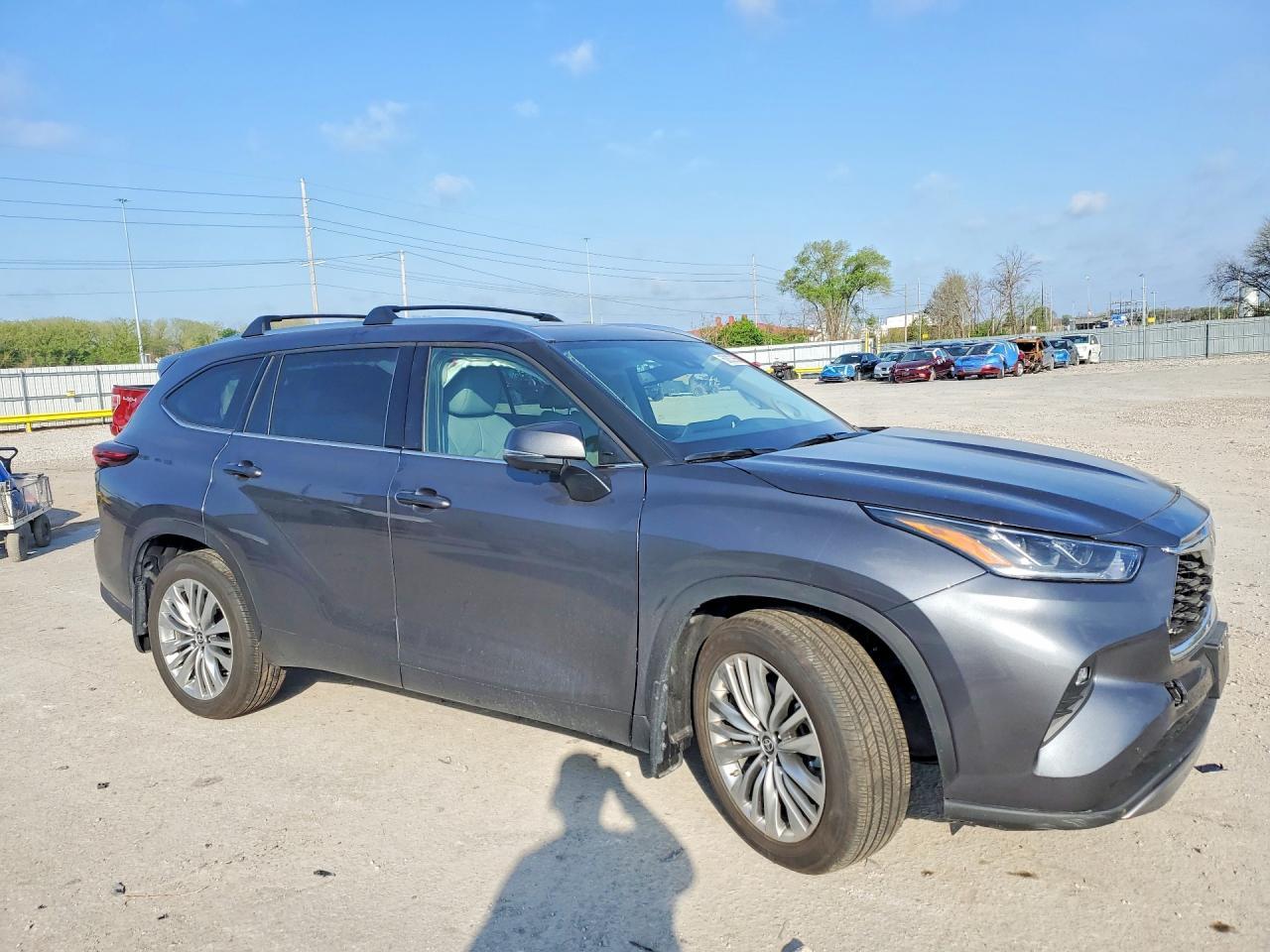 2025 Toyota Highlander Platinum - Фото 4