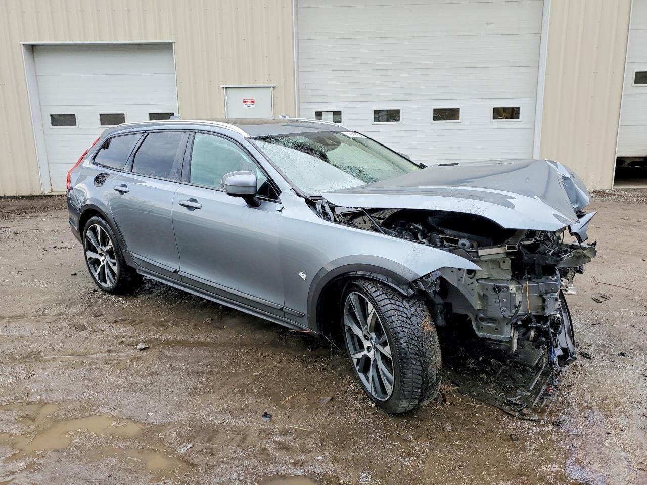 2020 Volvo V90 Cross Country T6 Inscription - Image 4