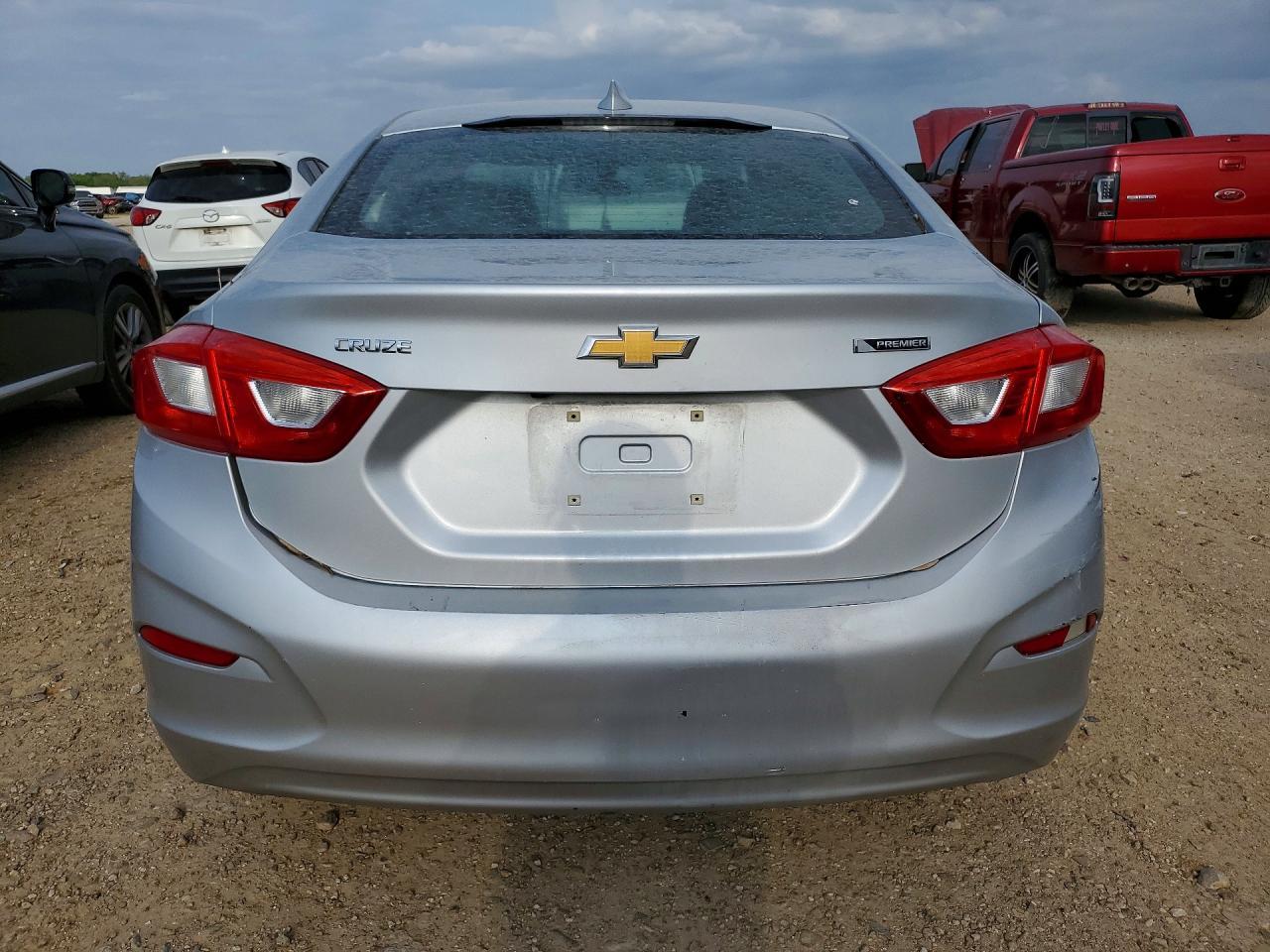 2017 Chevrolet Cruze - Фото 6
