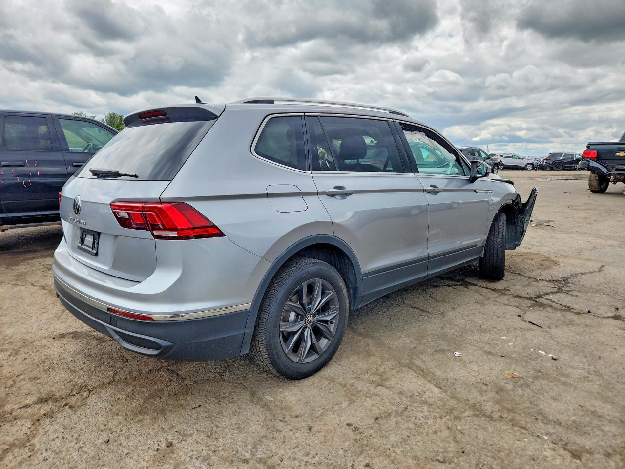 2024 Volkswagen Tiguan Se - Фото 3