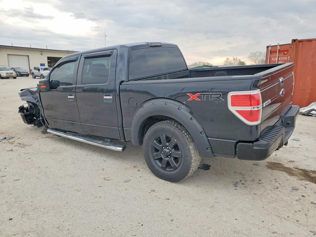 2014 Ford F150 Supercrew - Фото 2