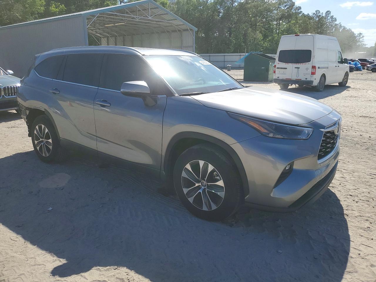 2025 Toyota Highlander Xle - Фото 4