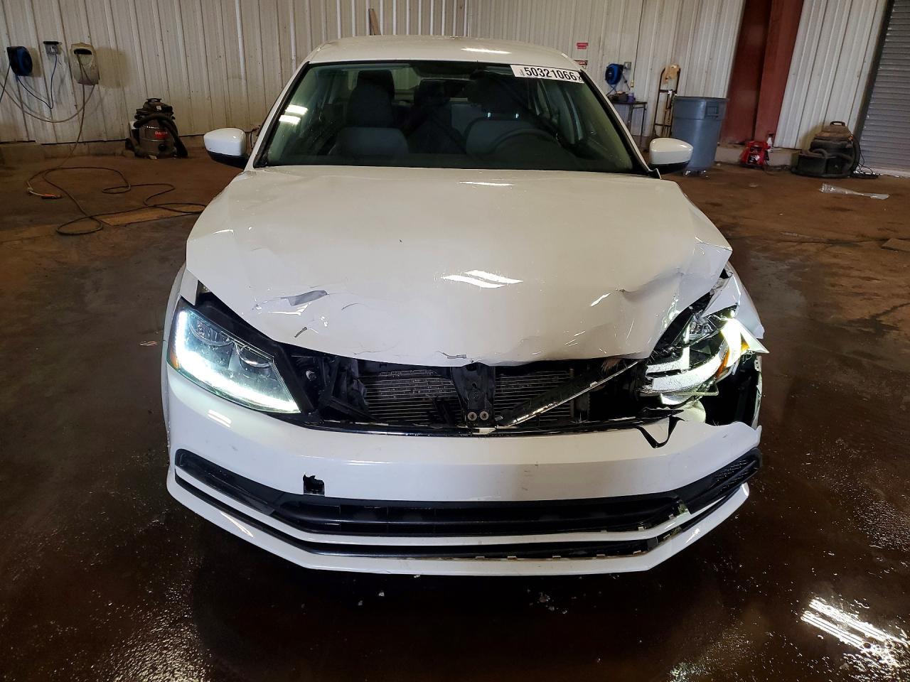 2017 Volkswagen Jetta S - Image 5