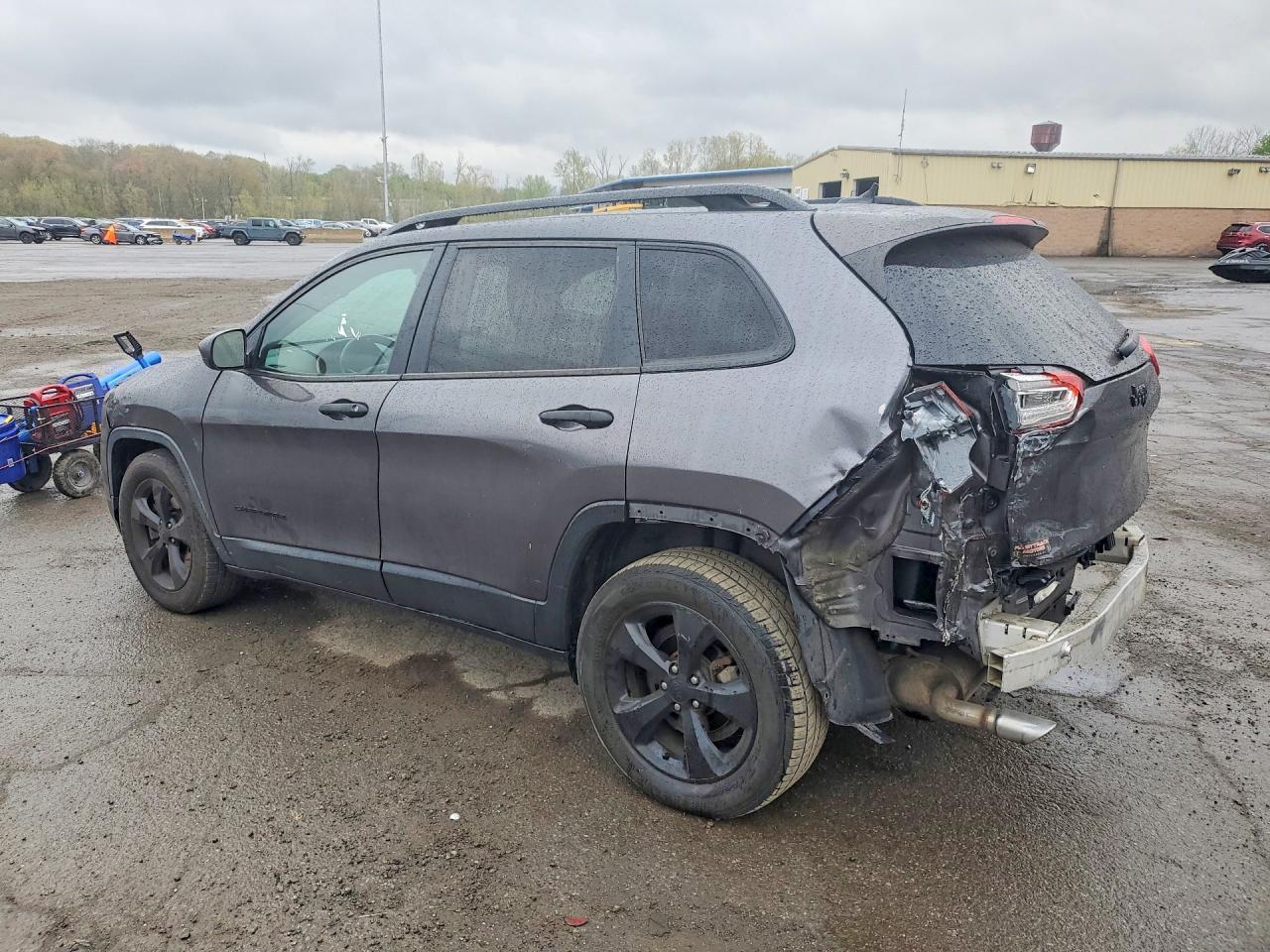 2017 Jeep Cherokee Sport - Фото 2