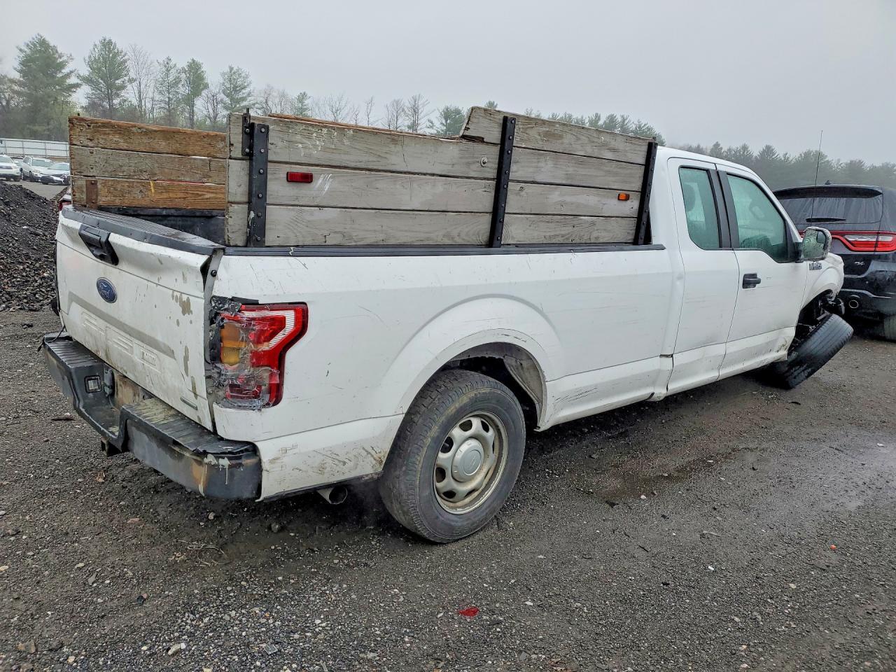 2018 Ford F150 Super Cab - Image 3