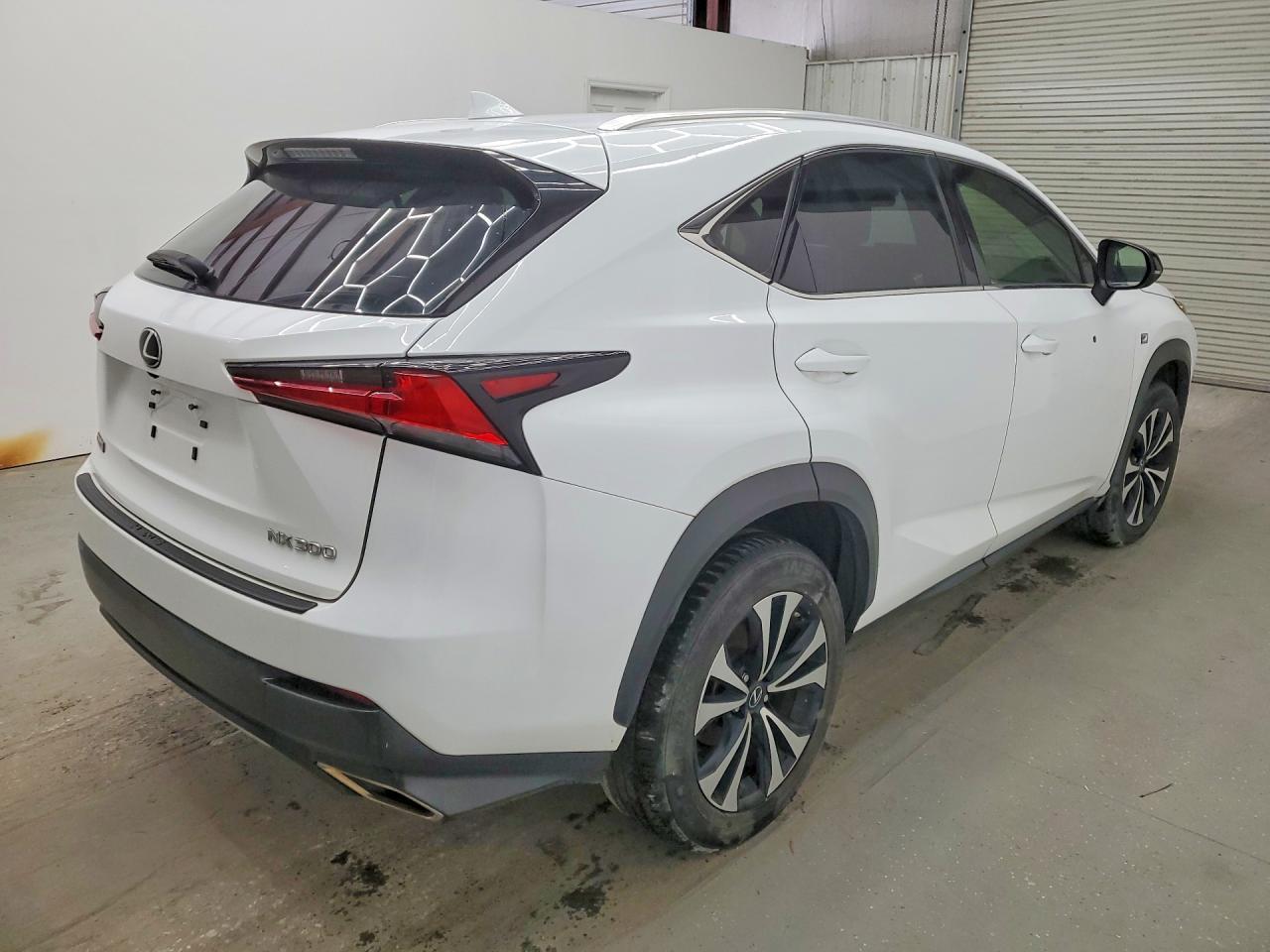 2021 Lexus Nx 300 F Sport - Фото 3