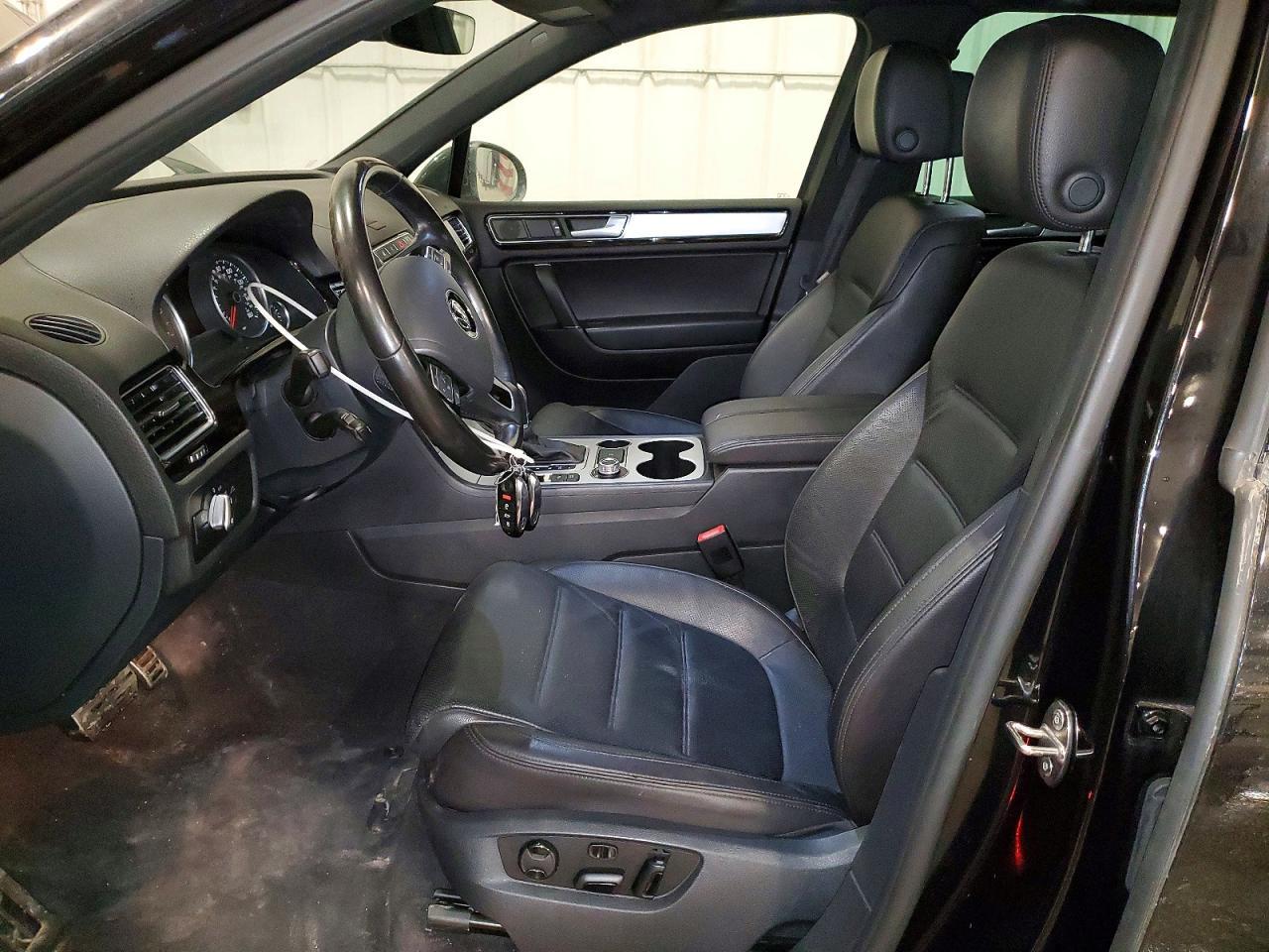 2017 Volkswagen Touareg Wolfsburg - Image 7