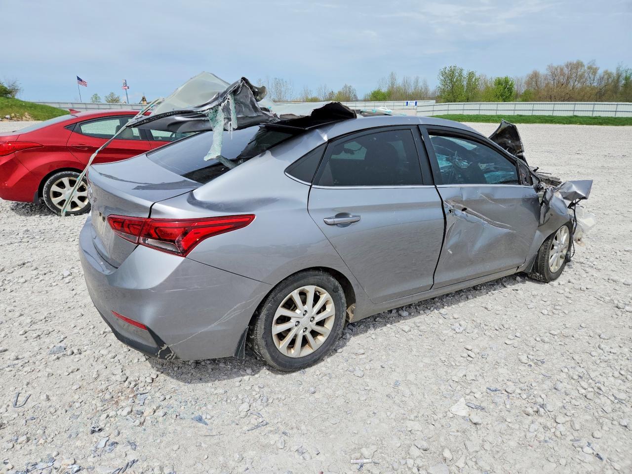 2021 Hyundai Accent Sel - Фото 3