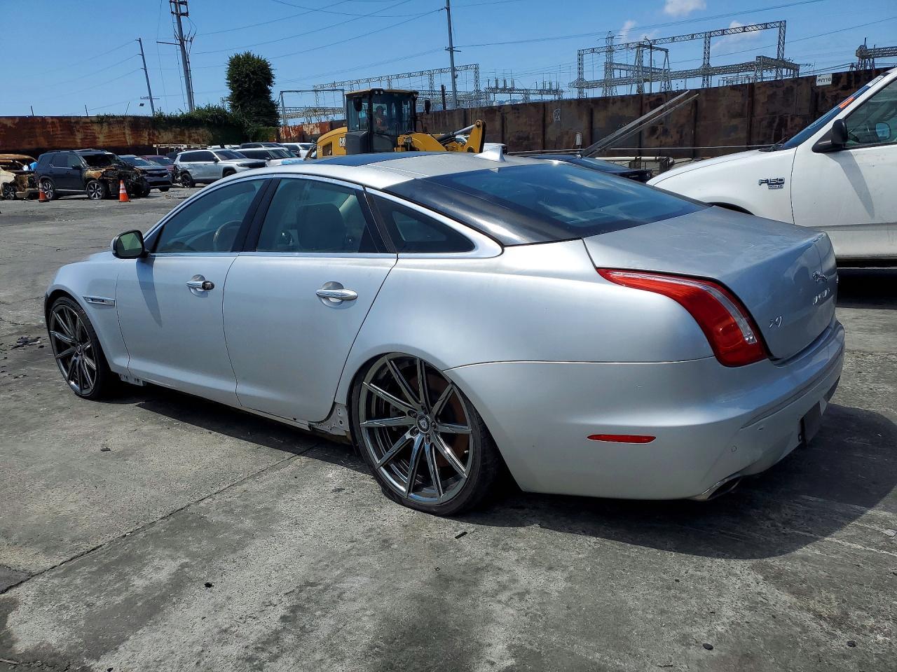 2013 Jaguar Xj Supercharged - Фото 2