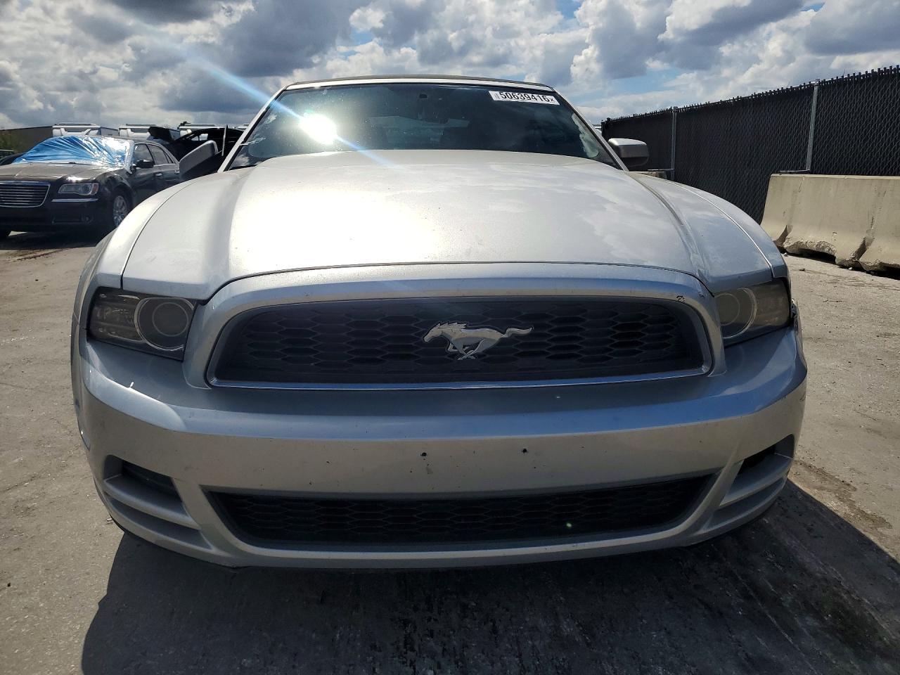 2013 Ford Mustang - Image 5