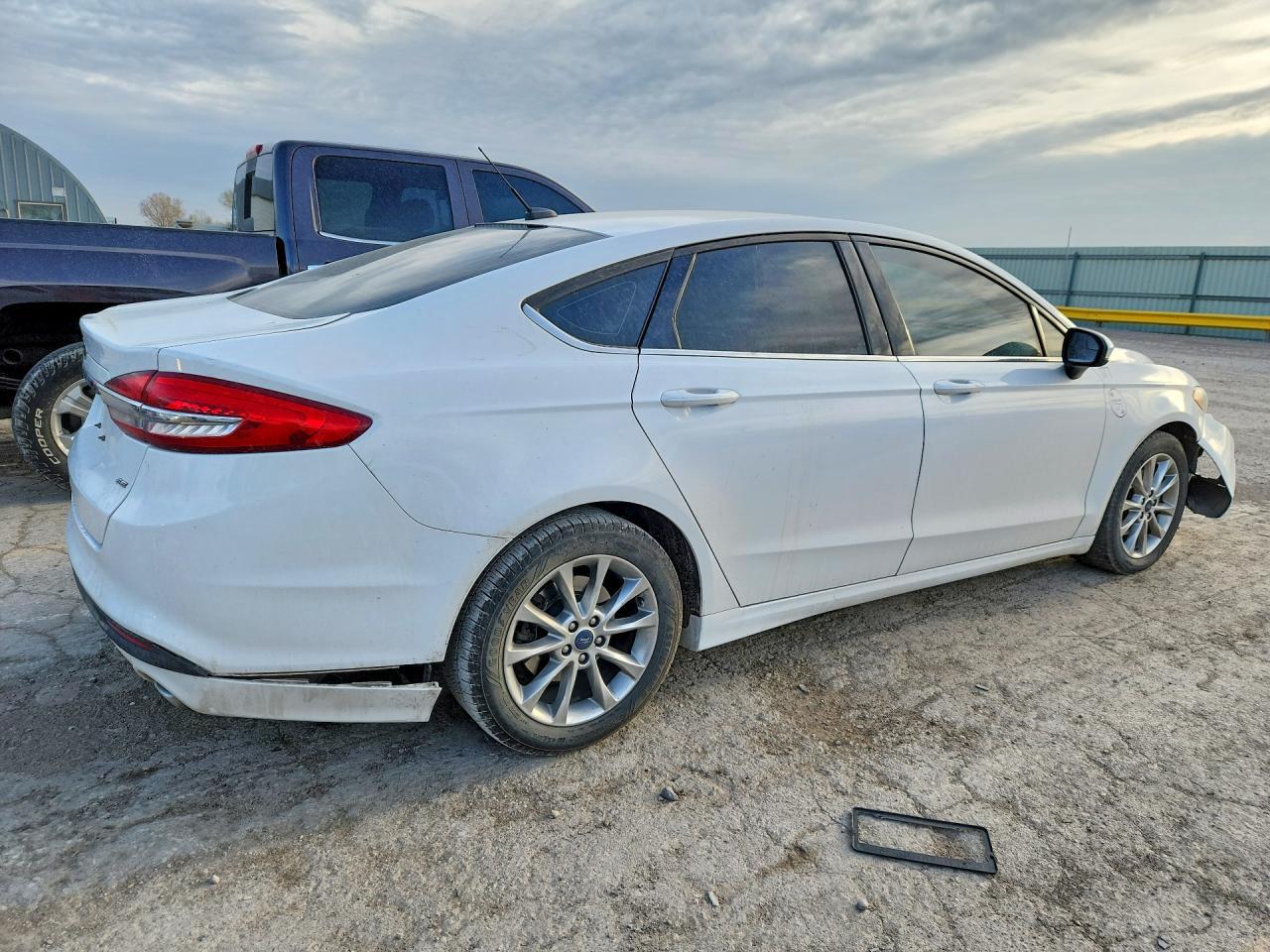 2017 Ford Fusion Se - Фото 3