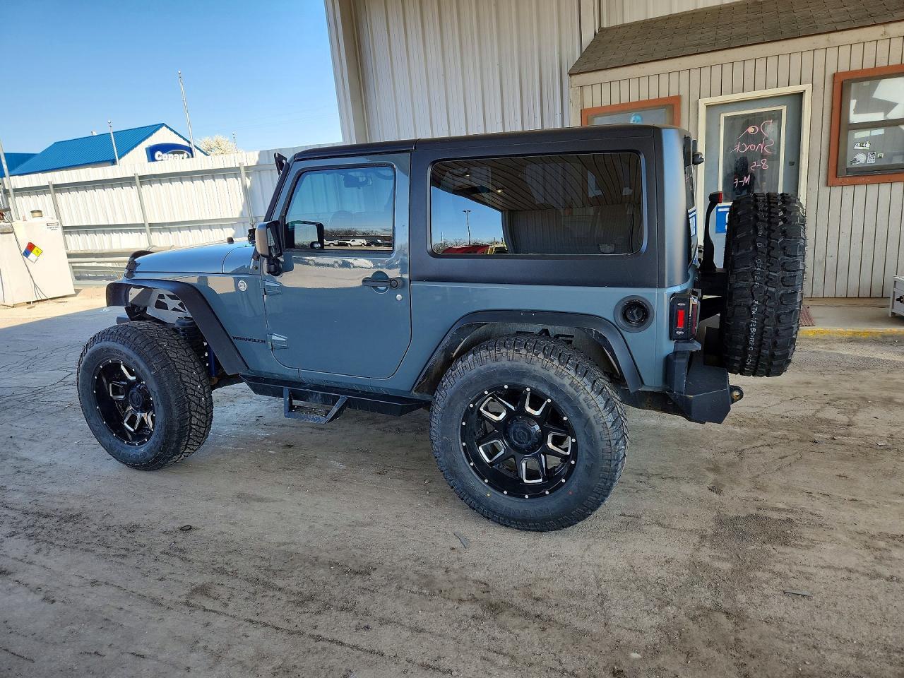 2014 Jeep Wrangler Sport - Фото 2