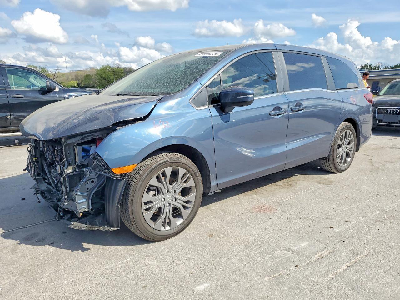 2025 Honda Odyssey Touring